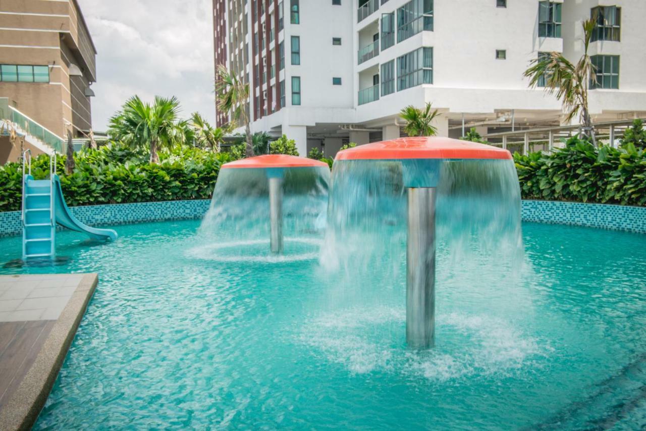 Amerin Mall & Suites Seri Kembangan Exterior foto